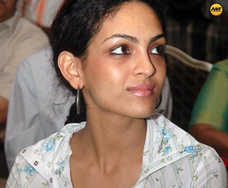 Rukmini Vijayakumar