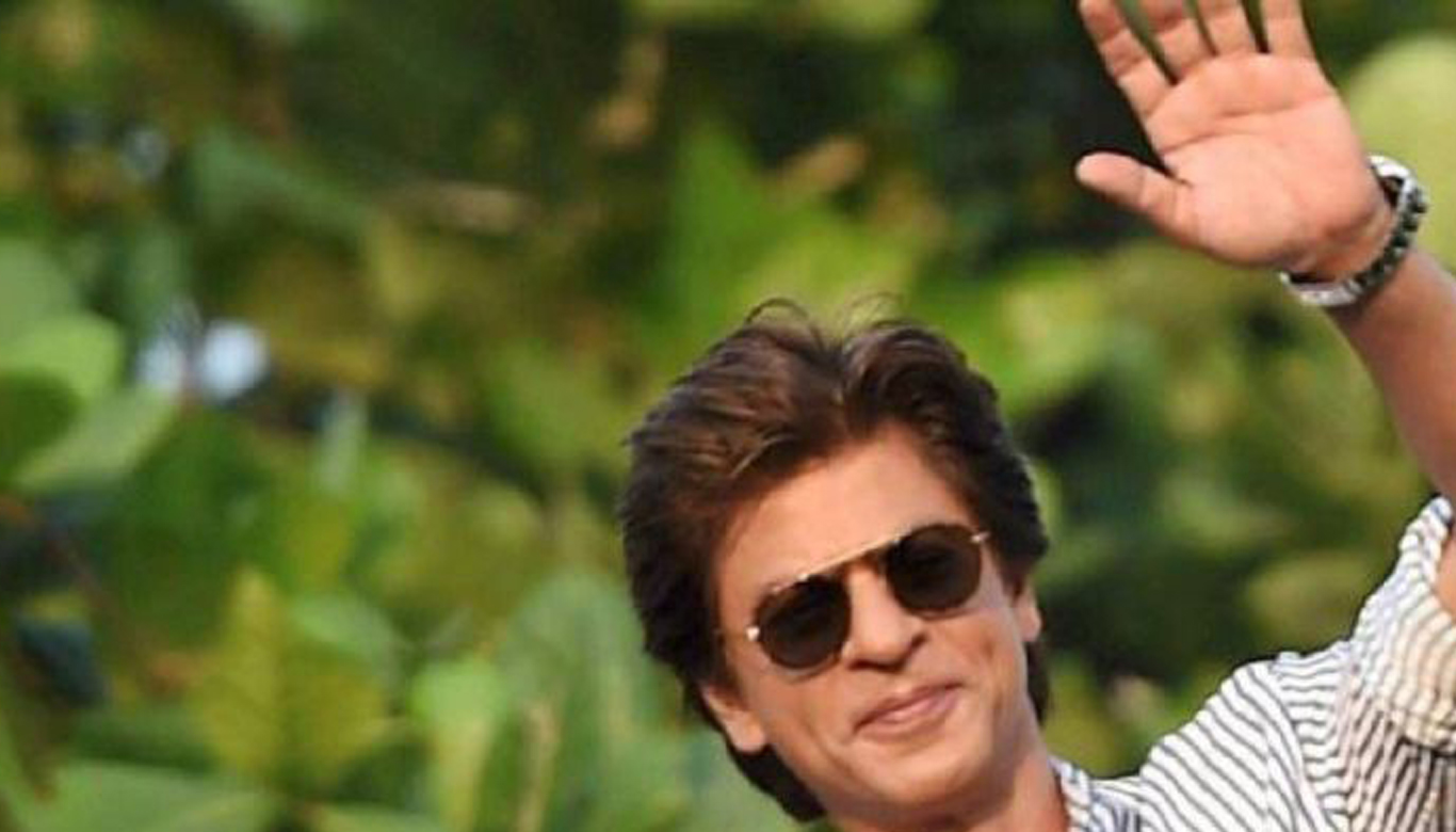 Shah Rukh Khan completes 28 years in Bollywood, says passion will drive him many more years