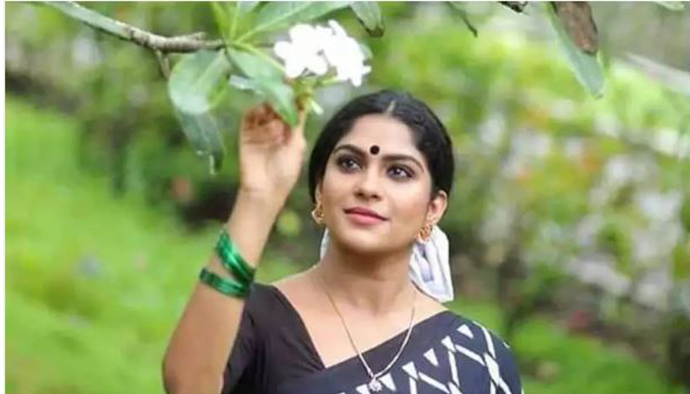 Suchitra nair hot